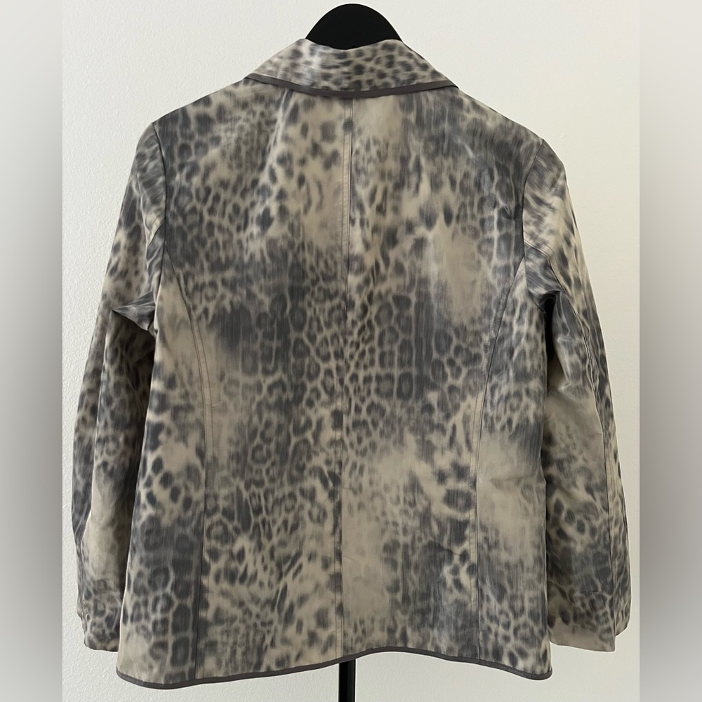 🤍  Chico’s Abstract Animal Print Blazer | Statement Jacket - Picture 3 of 11